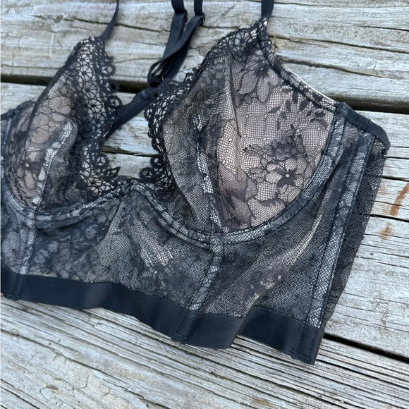 Victoria Secret Very Sexy Unlined Plunge Black Lace Bra 34C - Picture 3 of 6